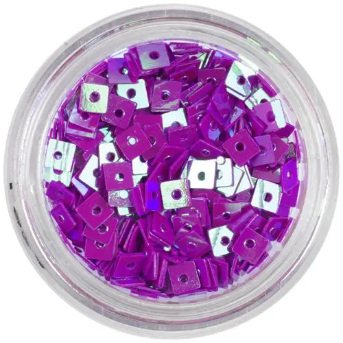 Kvadratki v barvi fuksije - okraski za nohte z luknjico