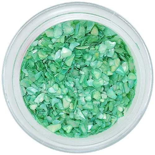 Mentolovo zeleni okraski za nohte - drobci školjčnih lupin