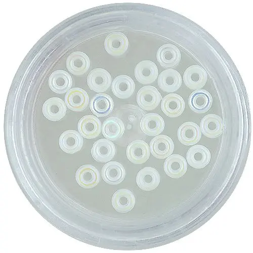 Dekoracija za nohte - beli obročki